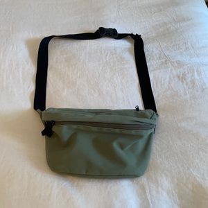 Uniqlo Fanny pack waist bag